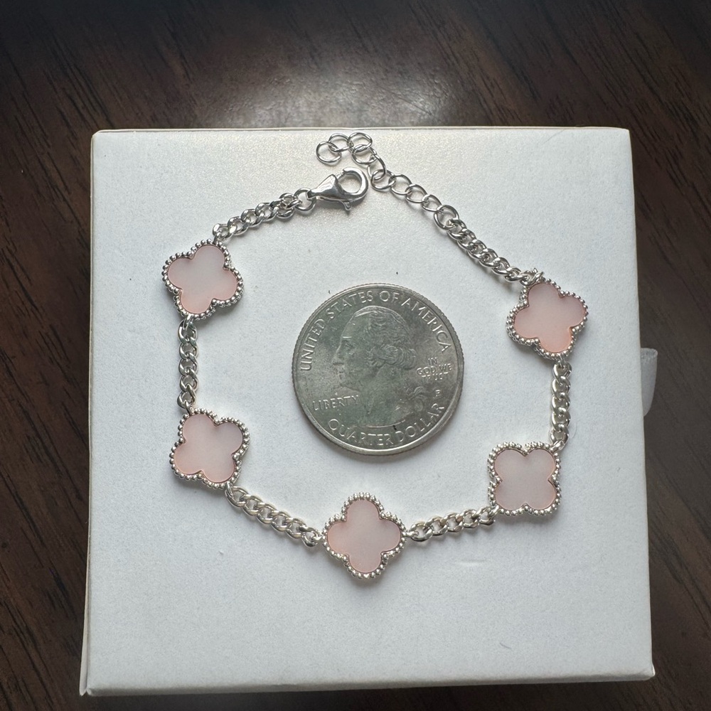 Rose quartz clover bracelet